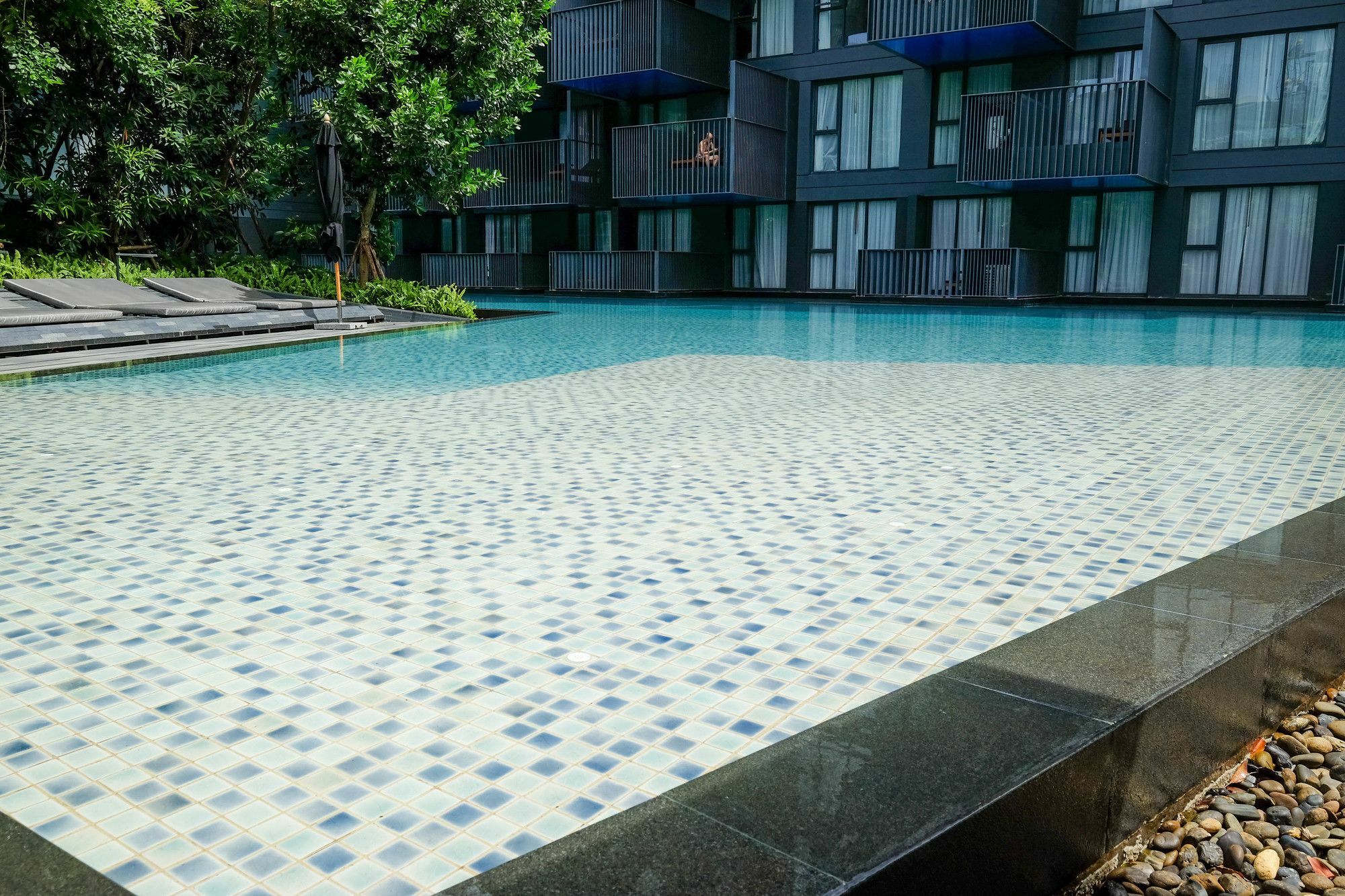 The Deck Condo Patong By Vip Exterior photo